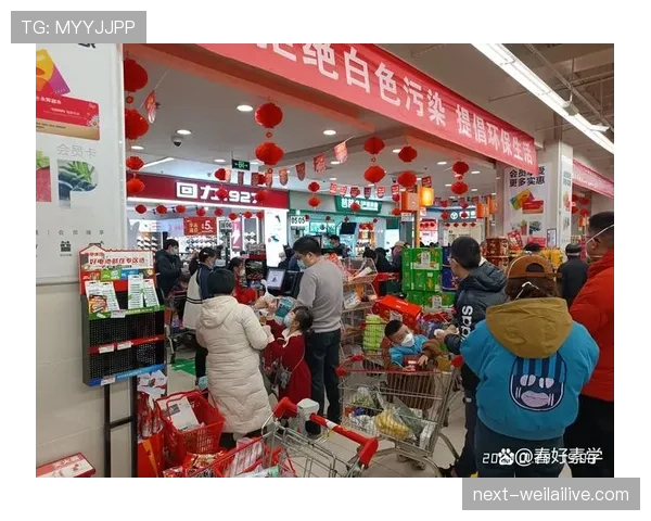 蒋圣龙上场像战士,下场拎菜篮排队结账那一幕把我笑瘫了 蒋圣龙上场像战士,下场拎菜篮排队结账那一幕把我笑瘫了
